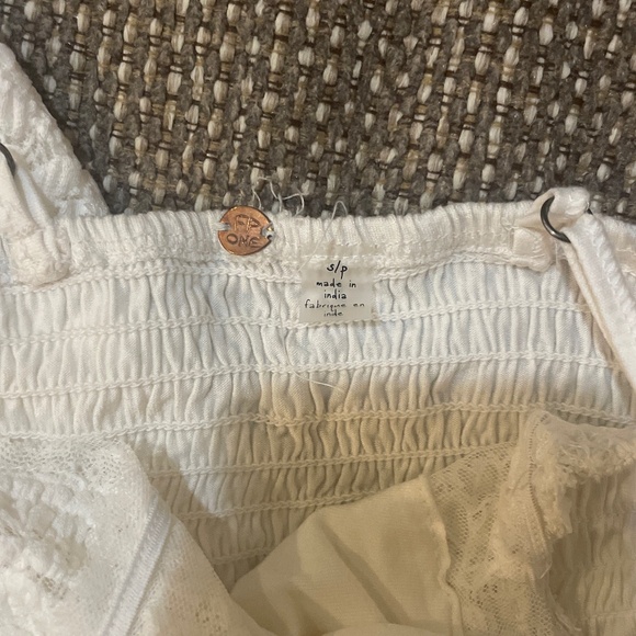 NWOT Free People amina ruffled bralette in white Size Small - Picture 3 of 3